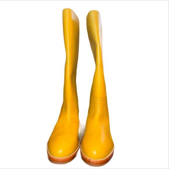 ✨ NEW Frye Camryn Banana Leather Boots — Size 8 and 9.5 and 10 available ✨ - Picture 6 of 9